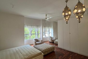 Seri Maya Condominium