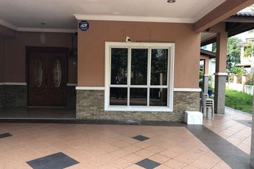 Jalan Ukay Perdana 4/2