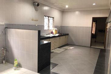 Jalan Ukay Perdana 4/2