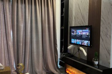 Lake Point Residence