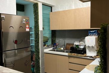 Lake Point Residence