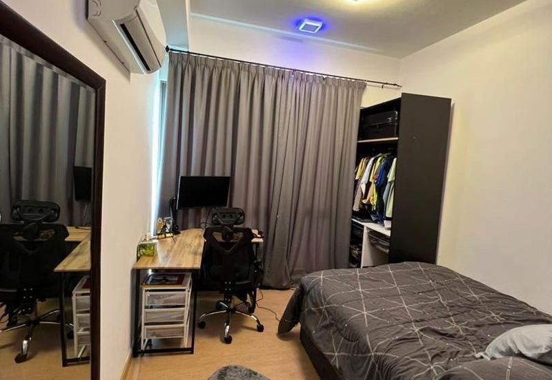 Lake Point Residence