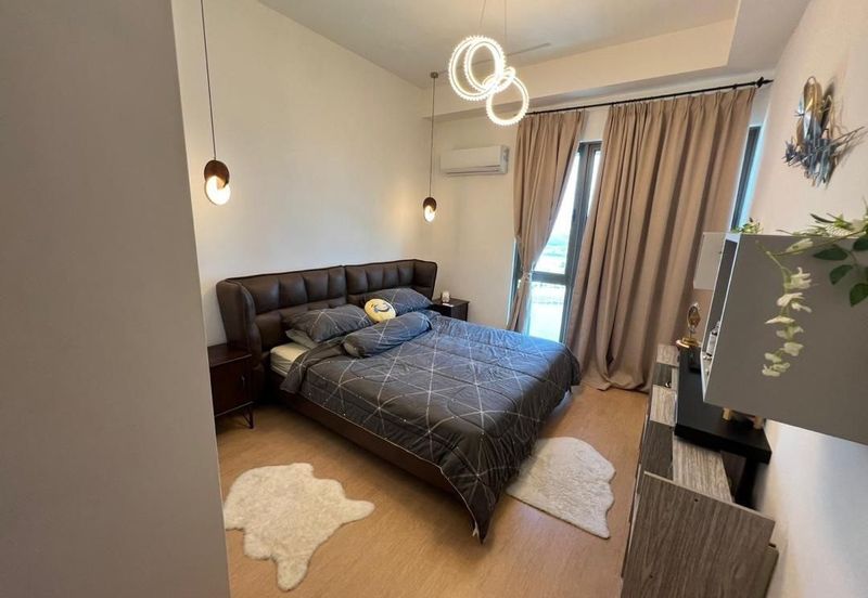 Lake Point Residence