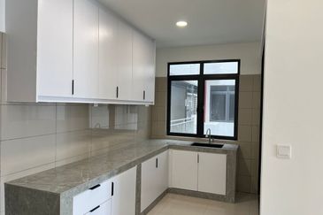 LSH33 ( Laman Seri Harmoni )