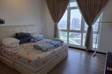 Aurora Tower @ Eco Sky