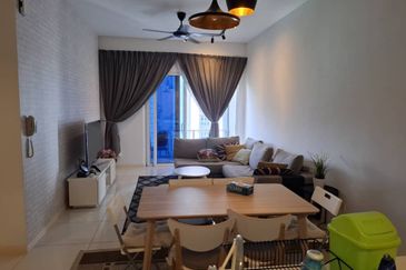 Aurora Tower @ Eco Sky