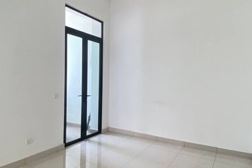 Tenderfields @ Eco Majestic