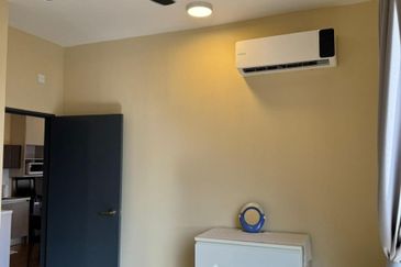 Henna Residence @ The Quartz