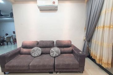 Crescent Park Townvilla