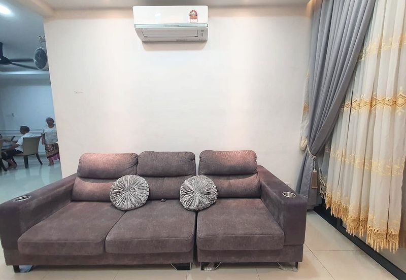 Crescent Park Townvilla