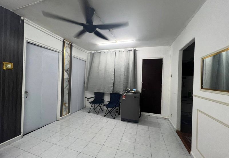 Flat PKNS AU3 (Blok 1 - 6)