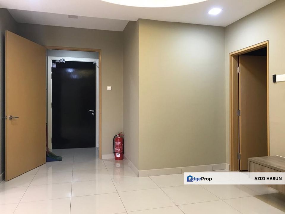 FREEHOLD CORNER UNIT Fully Furnished Saville Cheras link to Mrt Sri Raya Cheras, Selangor, Cheras