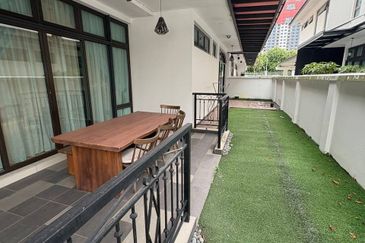 Featherstone @Eco Botanic