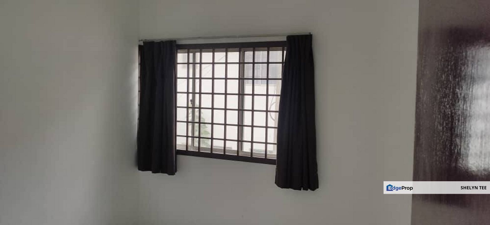 Bukit Mewah Double Storey Terrace For Rent Original Partial Furnished, Johor, Tampoi