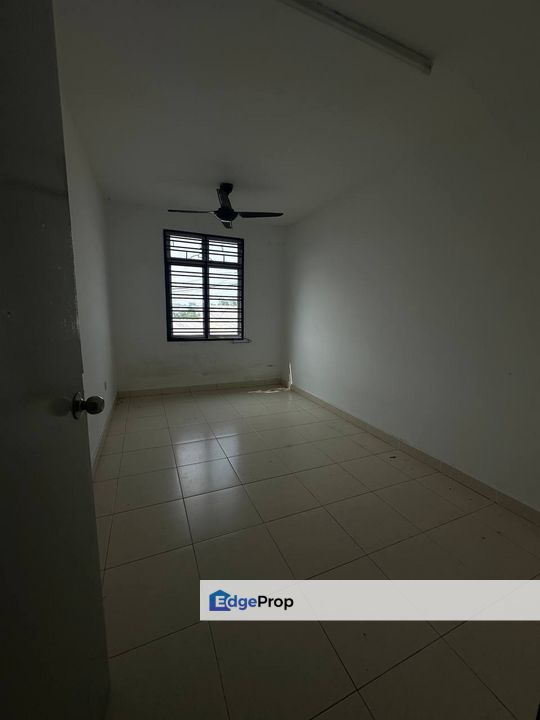 Senai Scientex Jaya 2.5 Storey Terrace For Rent Basic Furnished, Johor, Senai