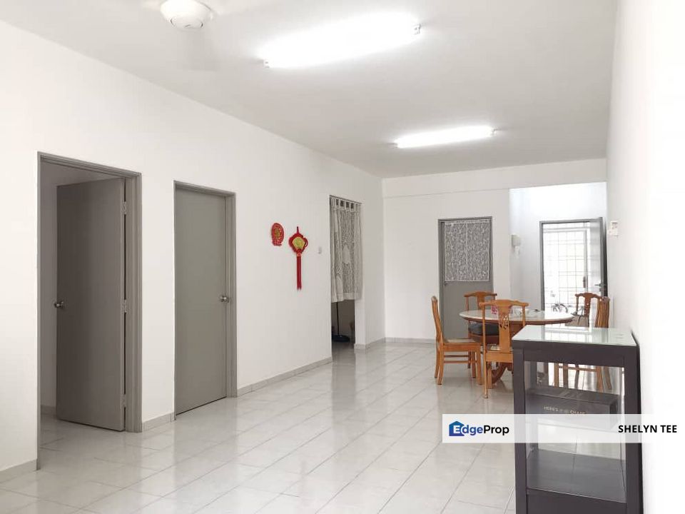 MOLEK RIA TAMAN MOLEK APARTMENT FOR SALE FREEHOLD CORNER UNIT TENANTED, Johor, Johor Bahru