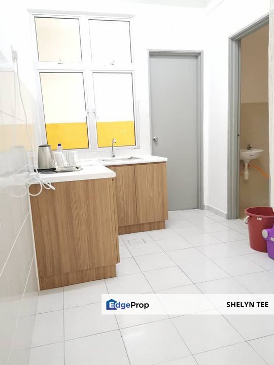 MOLEK RIA TAMAN MOLEK APARTMENT FOR SALE FREEHOLD CORNER UNIT TENANTED, Johor, Johor Bahru
