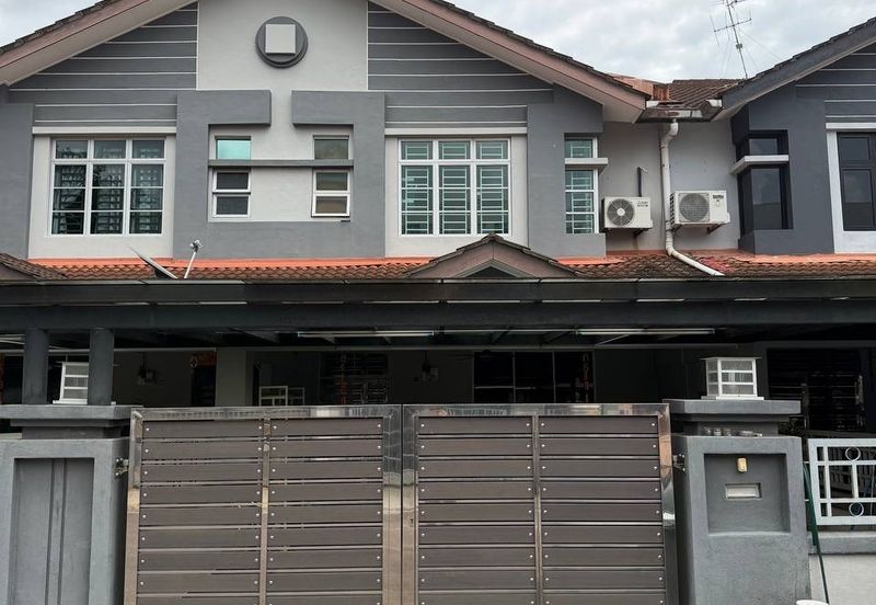 Lake Palm @ Austin Perdana