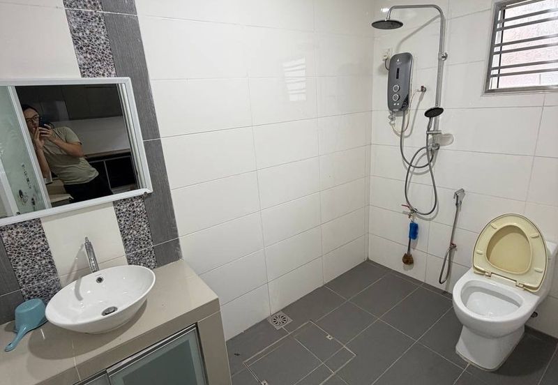 Lake Palm @ Austin Perdana