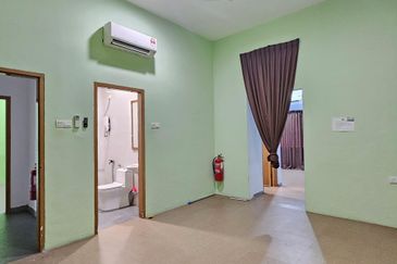 Kampung Stulang Darat @ Johor Bahru Town Bungalow with big land  For Sale