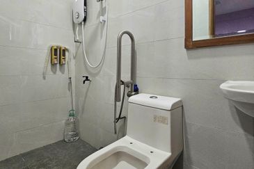 Kampung Stulang Darat @ Johor Bahru Town Bungalow with big land  For Sale