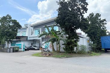 Kempas Utama Industrial Park