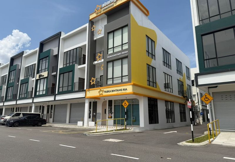 Crest @ Austin Emerald 2