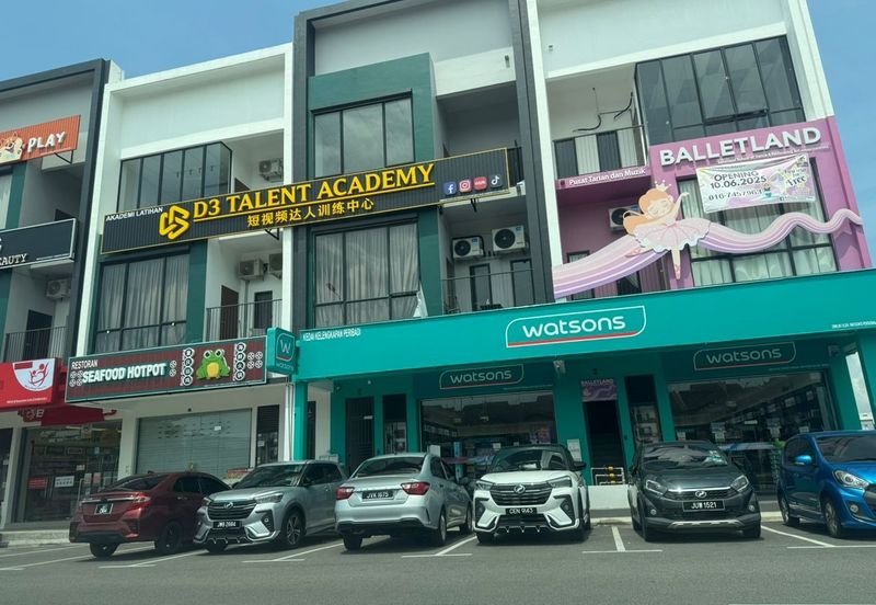 Crest @ Austin Emerald 2