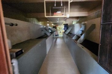 Taman Tanjung Puteri Resort, Pasir Gudang. Double Storey Shop For Sale 