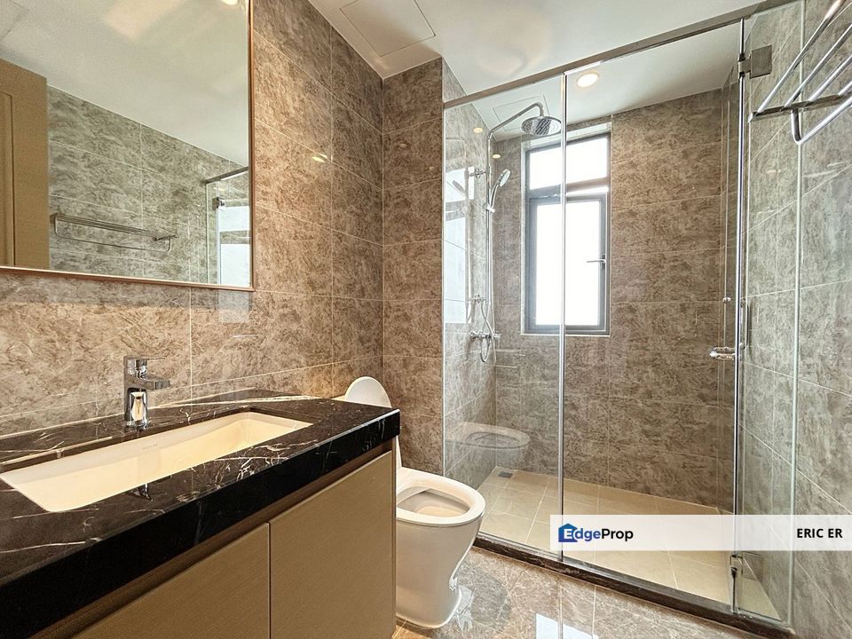 R&F Princess Cove @ Seine Region ( Phase 2) 3 Bedrooms Full Sea View For Sale. Below Market Price ❗, Johor, Johor Bahru