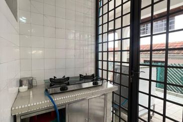 Taman Nong Chik Heights