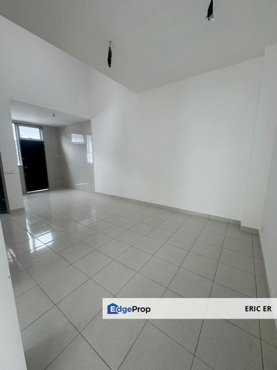 Bandar Putra Kulai Single Storey Terrace House End Lot For Sale , Johor, Kulai