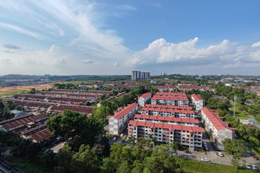 The Platino Serviced Apartment