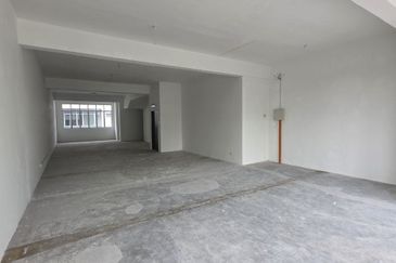 Oasis 2 @ Tropicana Danga Cove