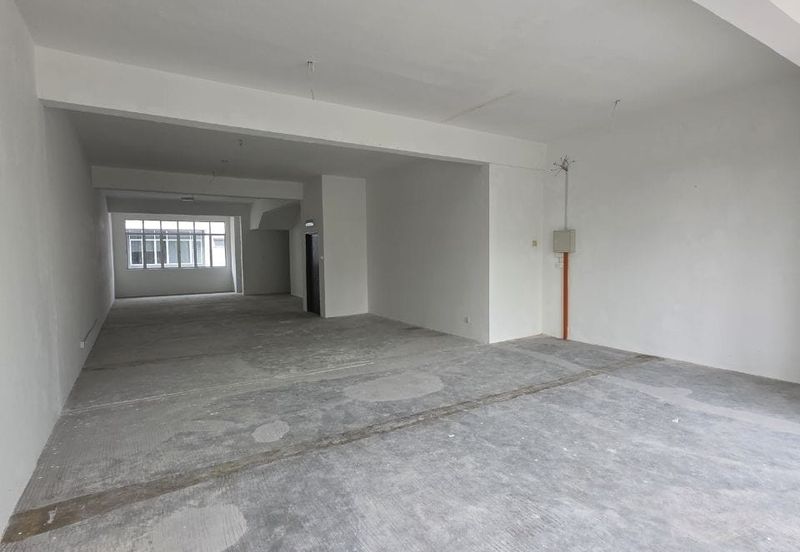 Oasis 2 @ Tropicana Danga Cove