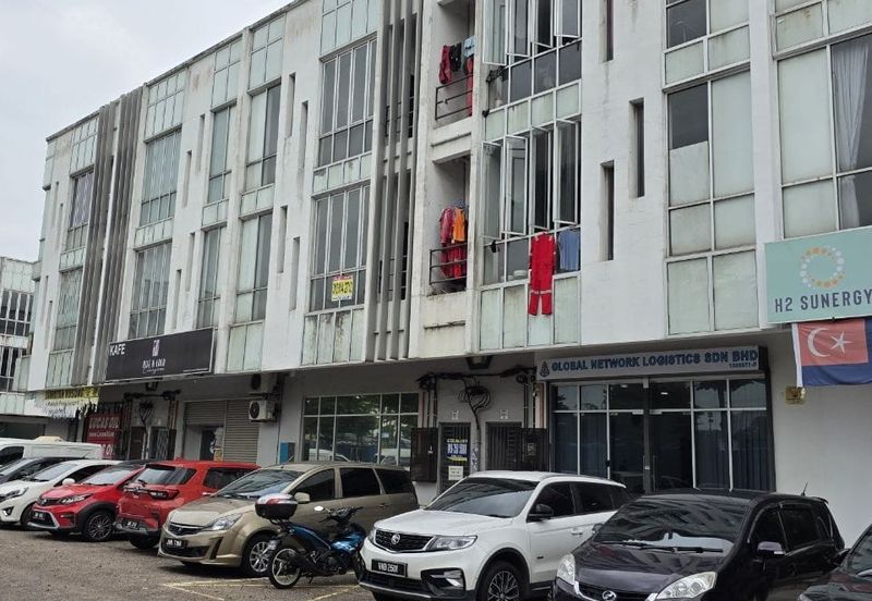 Oasis 2 @ Tropicana Danga Cove