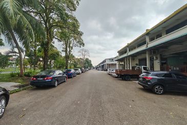 Taman Perindustrian Permas Jaya 1.5 Storey Terrace Factory For Sale (Unblock View)