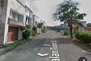 Taman Perindustrian Tiram, Ulu Tiram. Terrace Factory For Sale