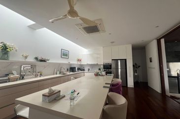 Ledang Height @ Iskandar Puteri Bungalow House with Private Pool For Sale