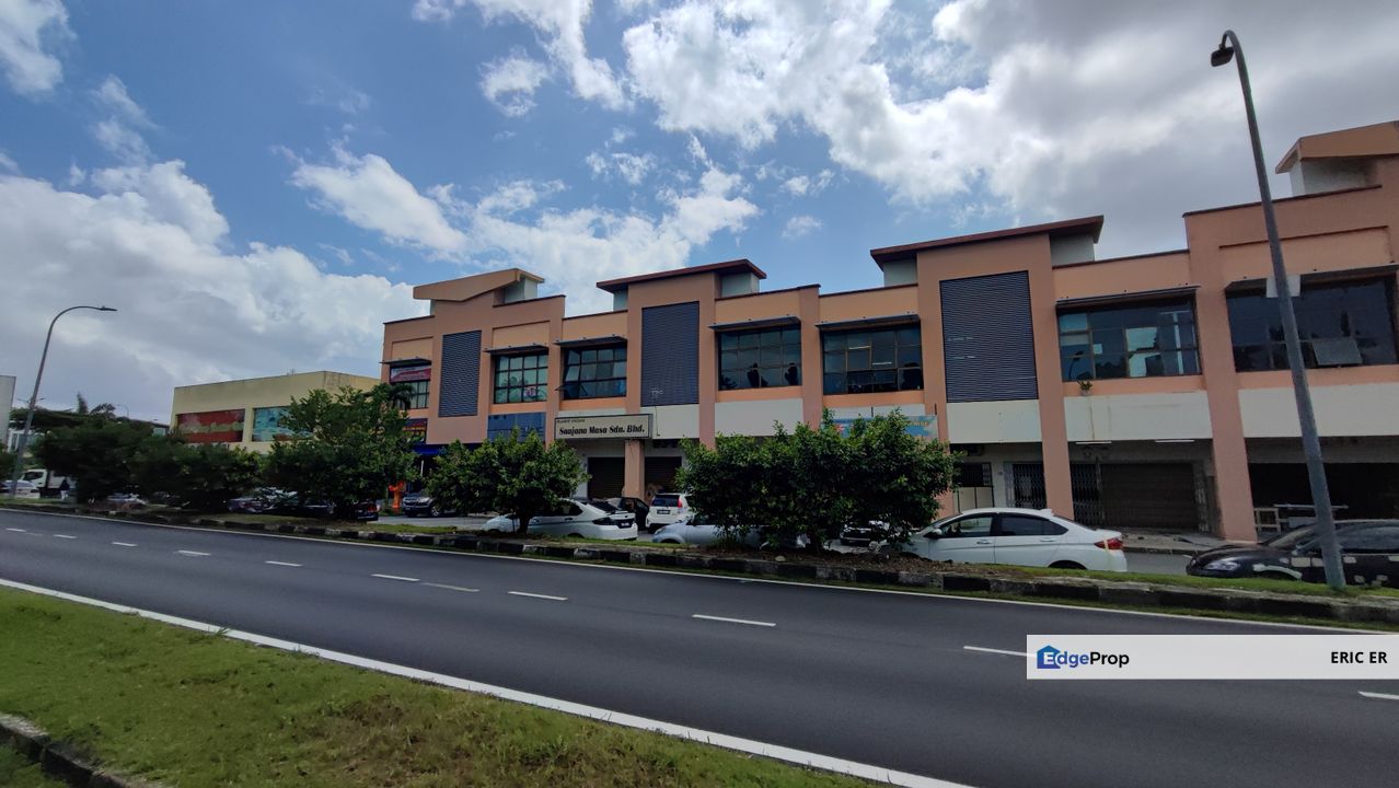 Taman Dato Chellam, Ulu Tiram. First Floor Office For Rent, Johor, Ulu Tiram