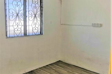 Flat Taman Ungku Tun Aminah