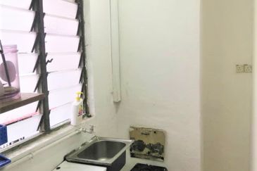 Flat Taman Ungku Tun Aminah