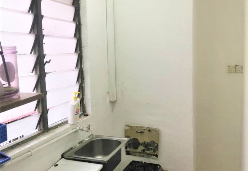 Flat Taman Ungku Tun Aminah