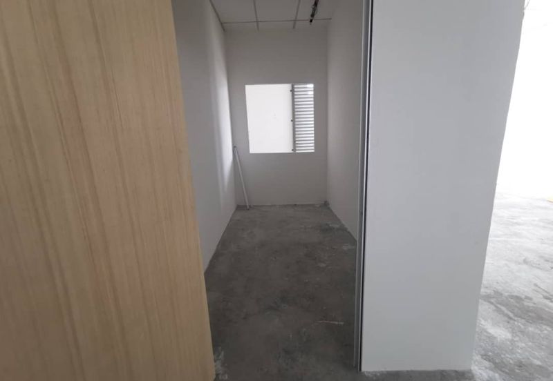 Eco Summer, Johor Bahru @ Single Storey Medium Cost Shop For Sale