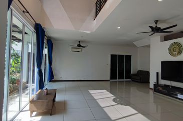 Isola Villa @ Senibong Cove