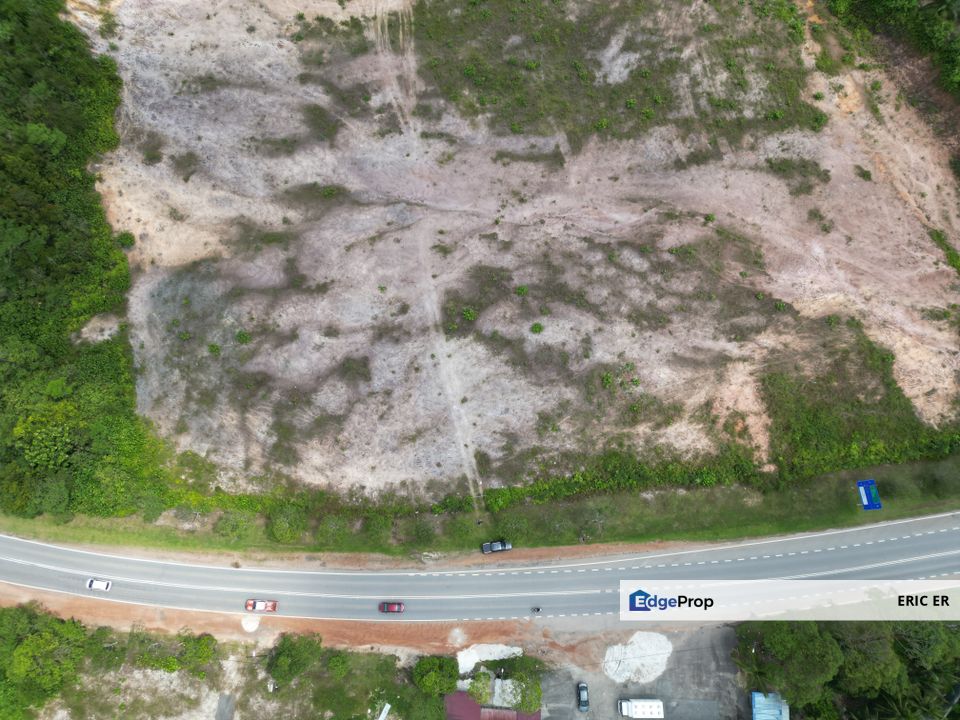 Bukit Batu @ Sedenak Medium Industrial Land For Sale (Road Side), Johor, Kulai