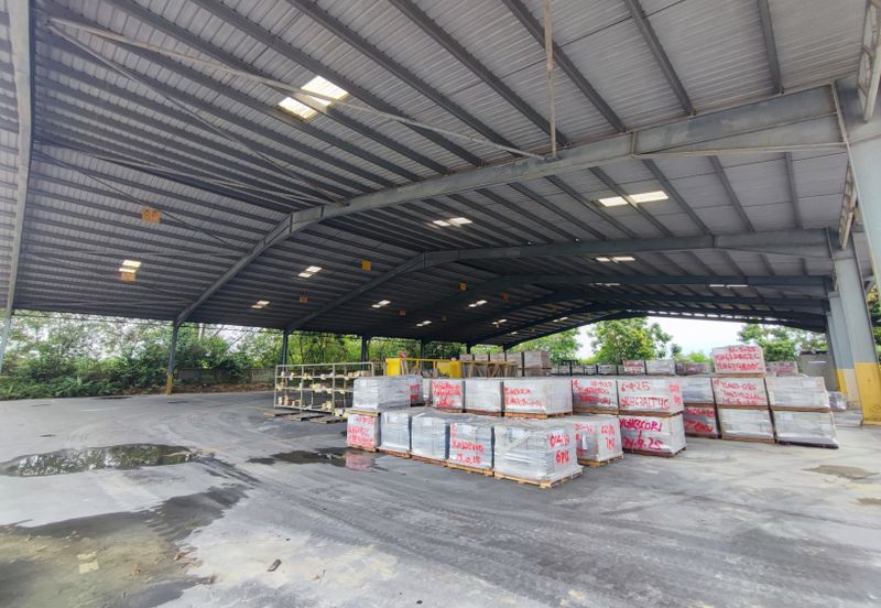Batu 23, Kulai Light Industry Warehouse For Rent