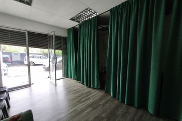 Taman Saujana, Masai ( Near Taman Molek) Double Storey Shop For Sale