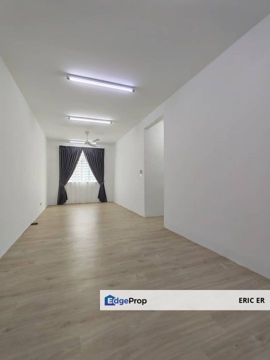 Pangsapuri Flora Damai, Johor Bahru. 3 Bedrooms For Sale, Johor, Johor Bahru