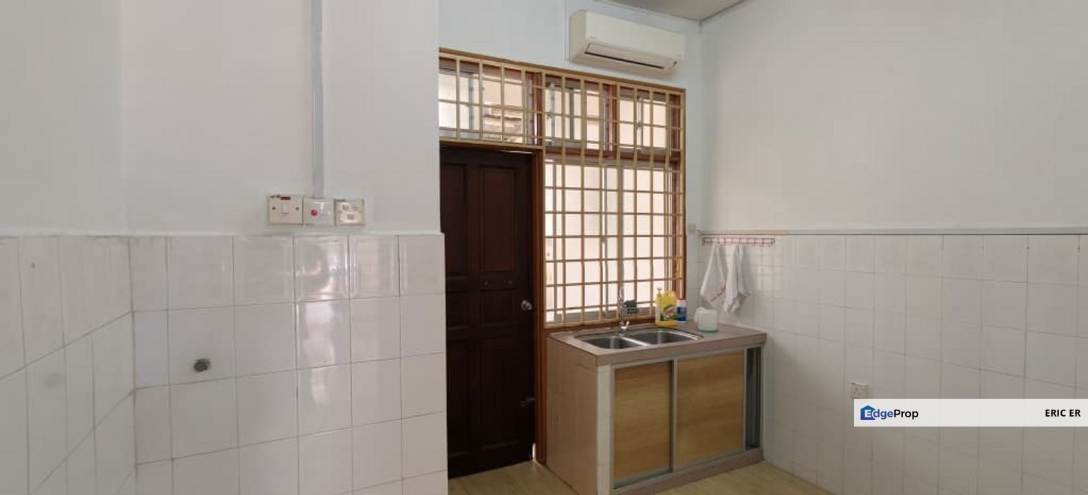 Taman Puteri Wangsa, Ulu Tiram. Double Storey Terrace House For Sale, Johor, Ulu Tiram